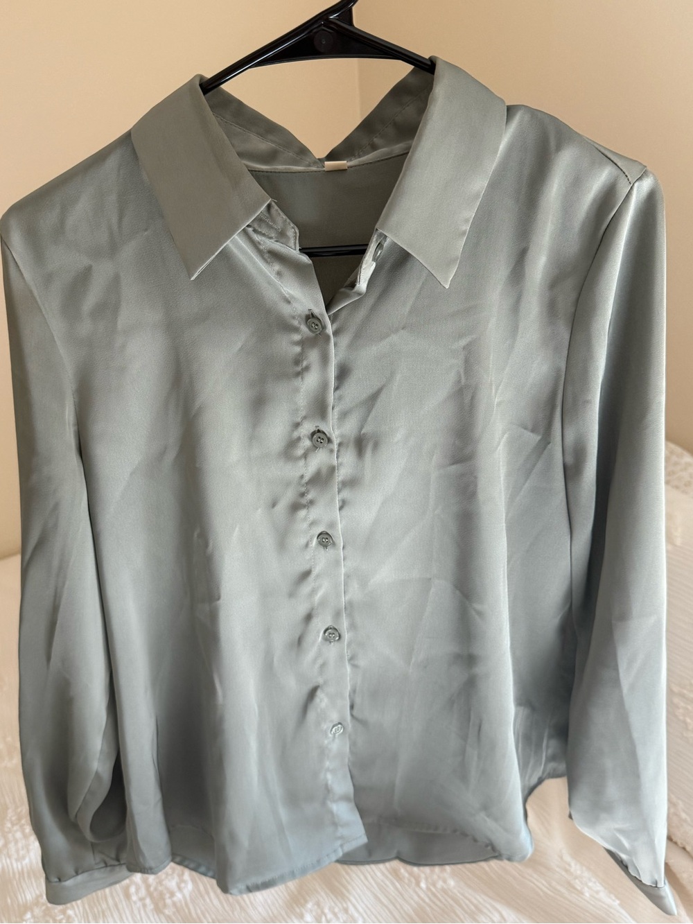 Silky Sage Green Button-Up Blouse, Women’s size M, Good